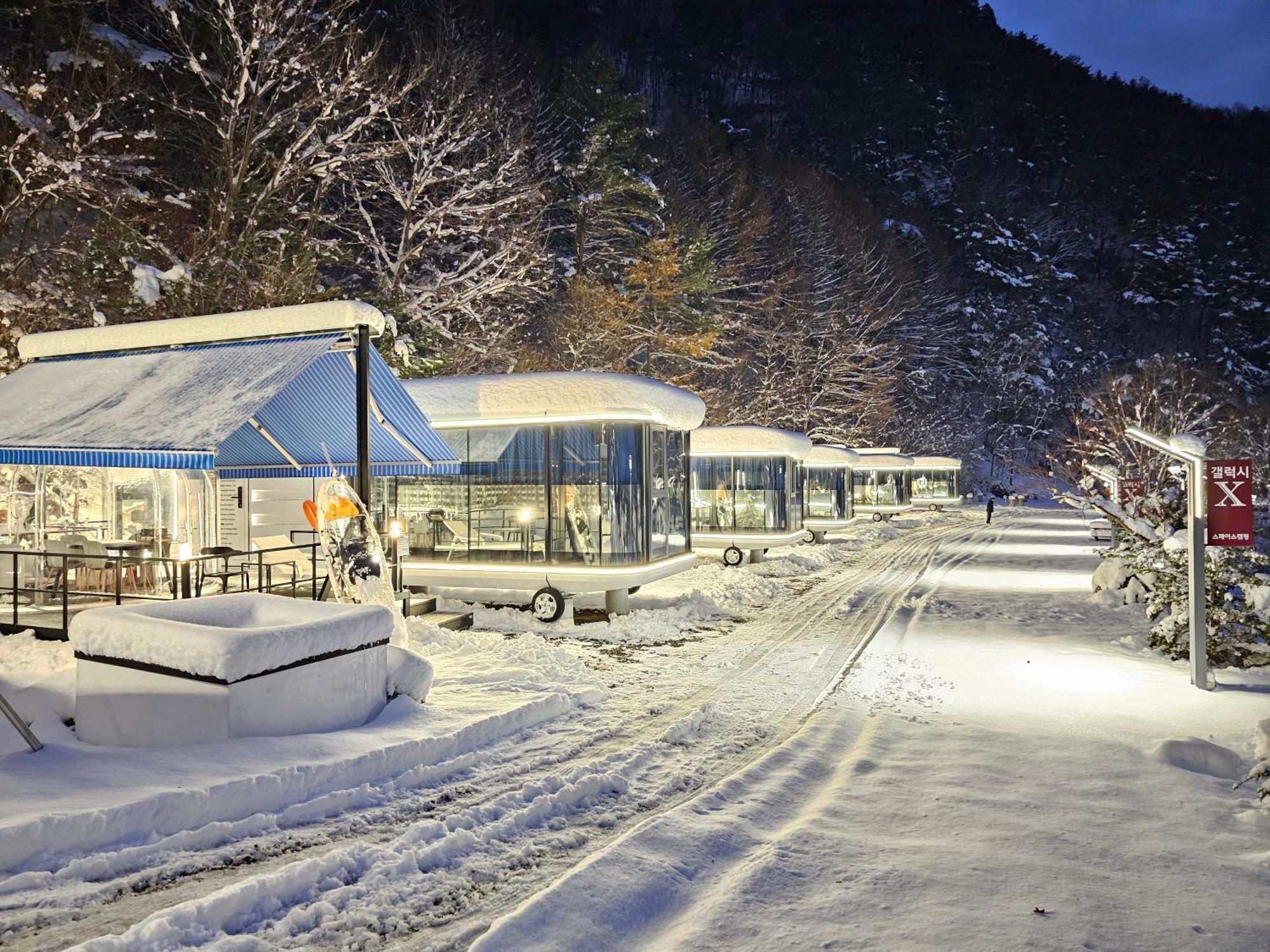 Galaxy X Hotel Type Caravan Glamping & Pension Pyeongchang Exterior foto